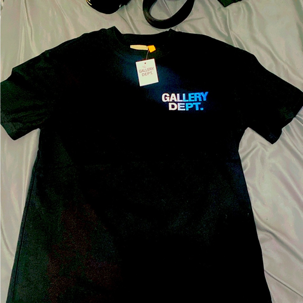 Brand new/too big for me. HMU I’m a fast replyer